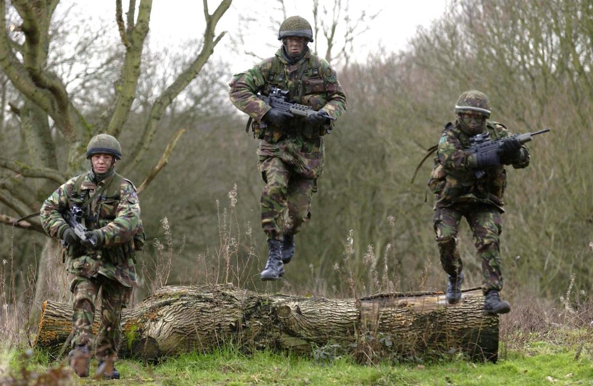 Britain to provide military training to Ukrainians